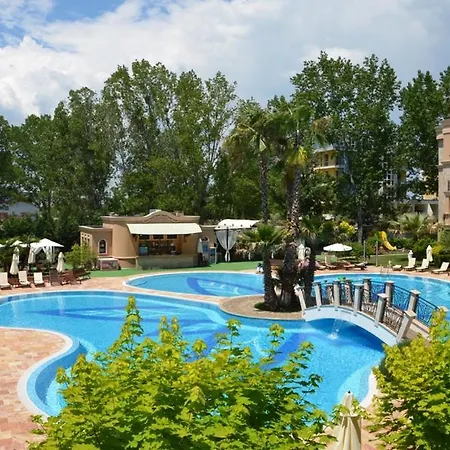 Aphrodite Gardens Apartament