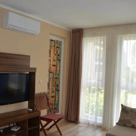 Aphrodite Gardens Apartamento *