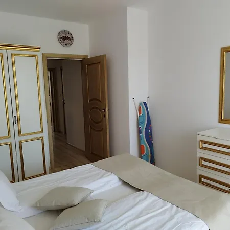 Aphrodite Gardens Apartment *