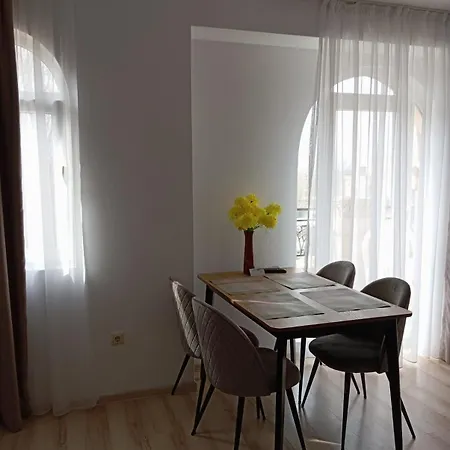 Aphrodite Gardens Apartament *